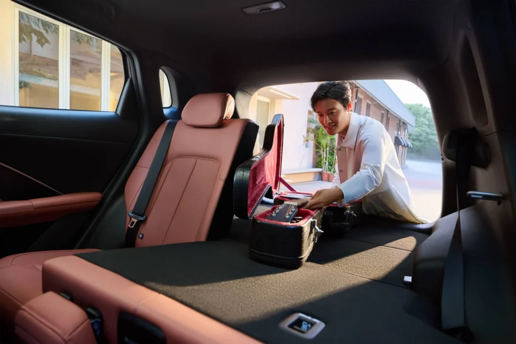 Fourth-generation Changan CS55 PLUS cargo area with folded rear seats
