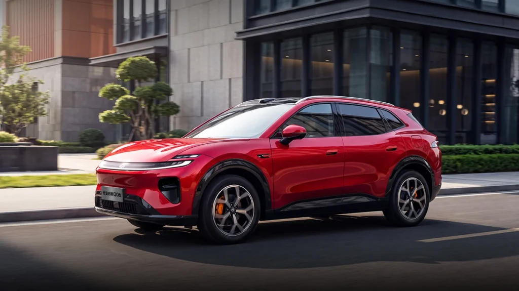 2027 Changan Qiyuan Q06 road-going front three-quarter view