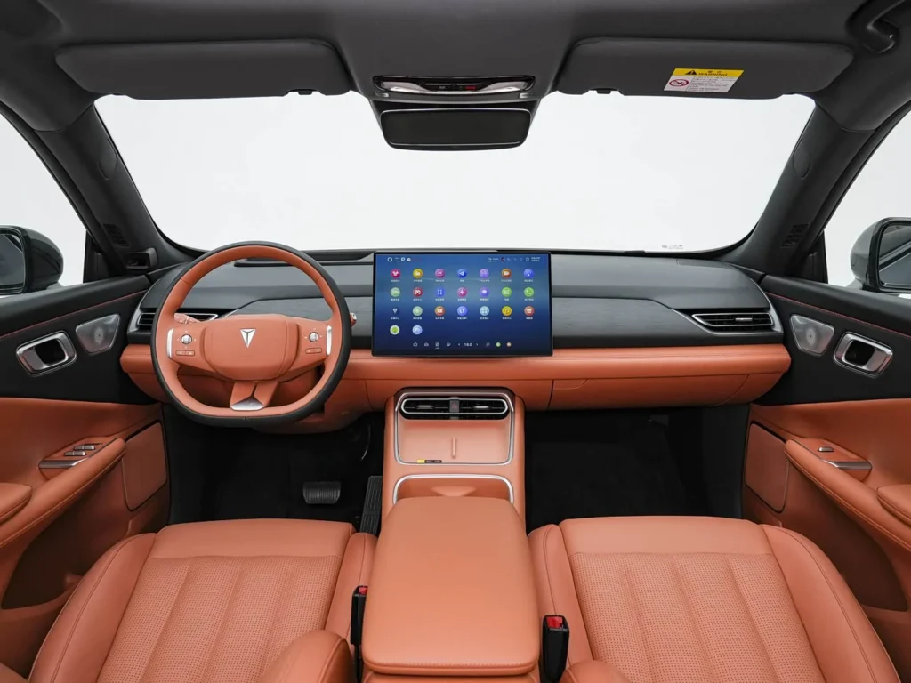 2027 S05 interior view 4