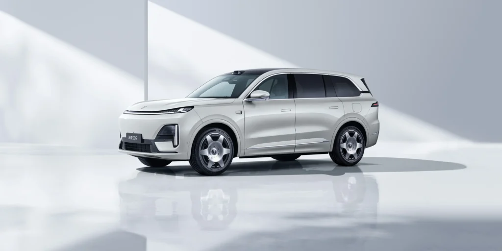2026 S09 white exterior colour