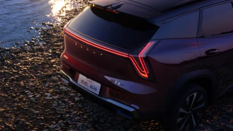2026 Geely Boyue L rear light and tailgate