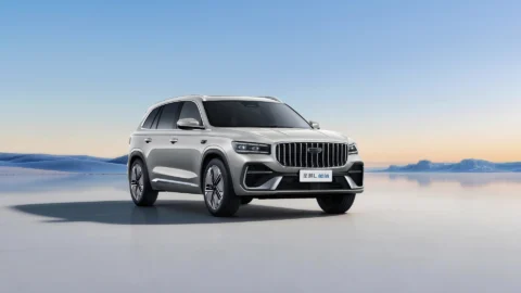 2026 Geely Xingyue L front three-quarter exterior