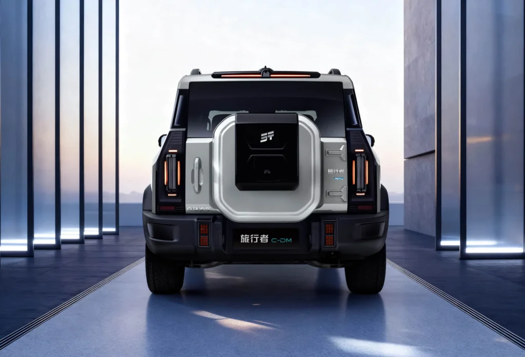 2026 Traveller C-DM rear view