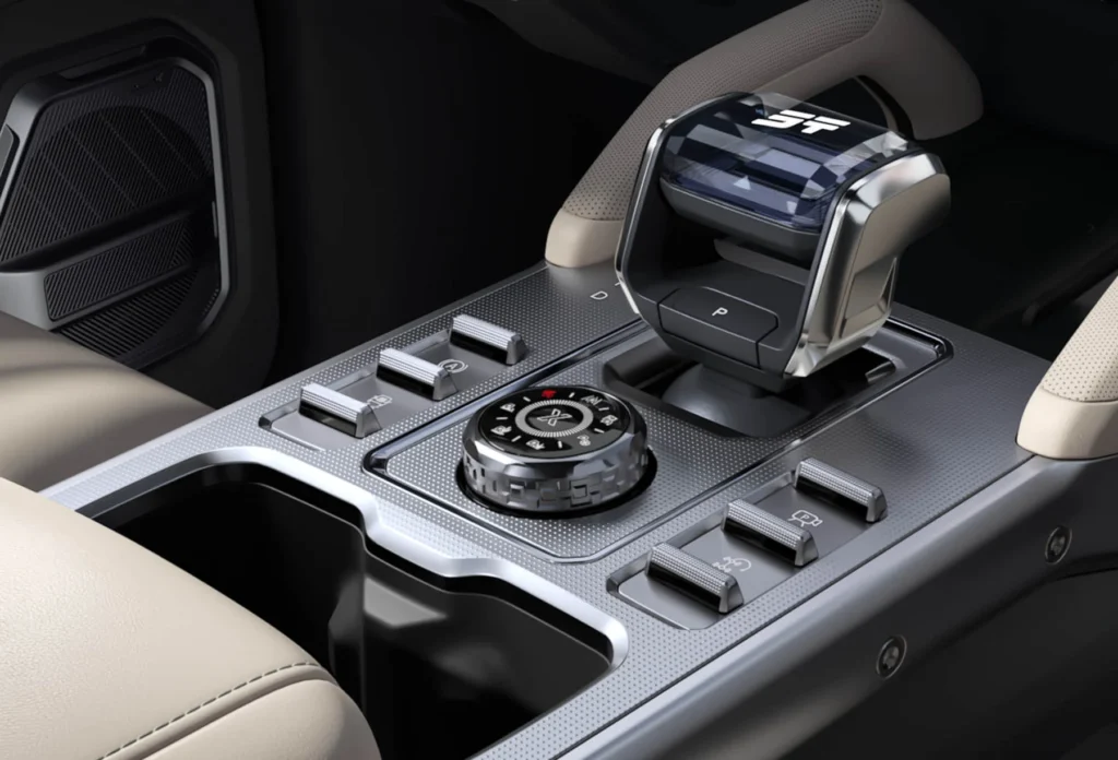 2026 Traveller C-DM center-console controls